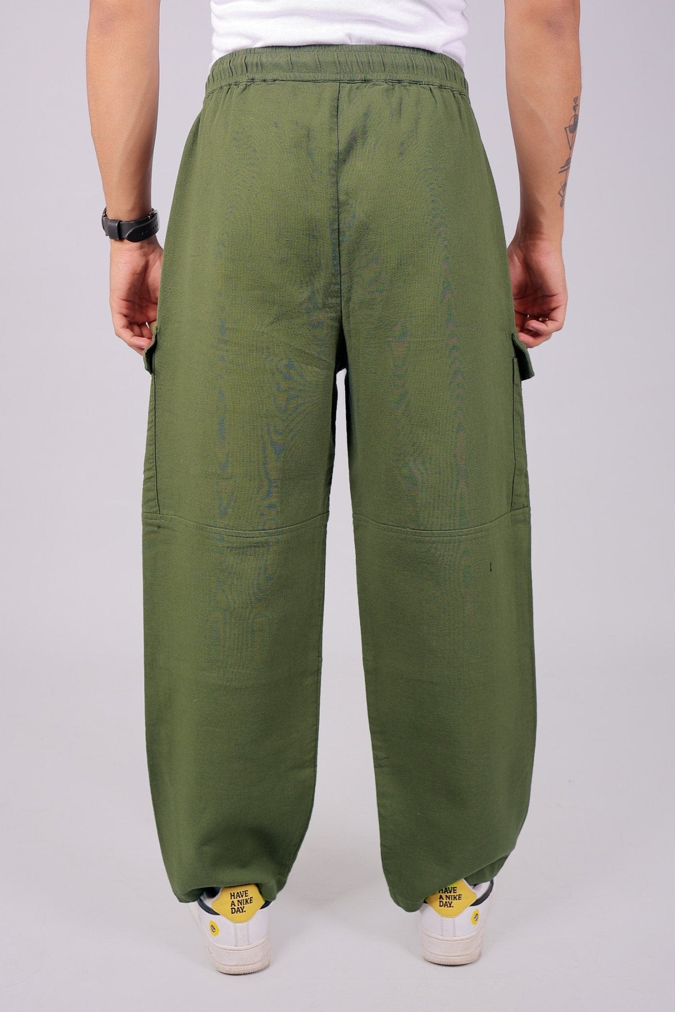 Bluebird Men's Cotton Cargo Pant Loose Fit Green | Swadesiicart