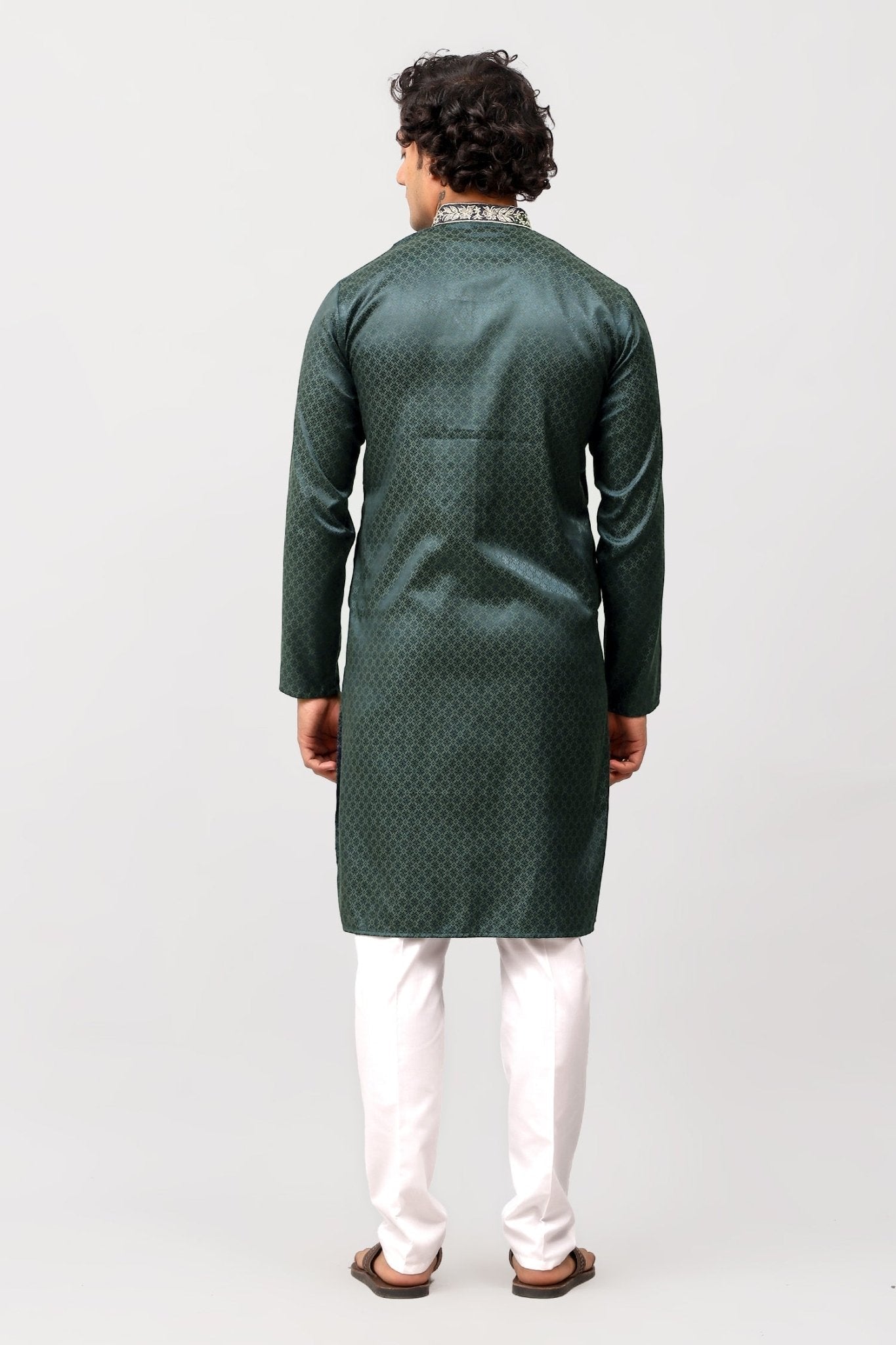 Bluesaanchi Zari Embroidered Kurta Set for Men Green Color | Swadesiicart