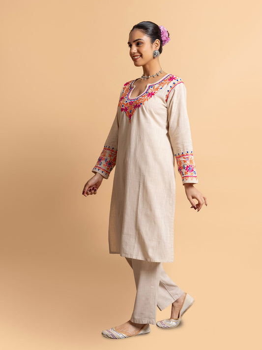 HOUSE OF KARI Floral Embroidered Chikankari Kurta With Palazzo | Swadesiicart