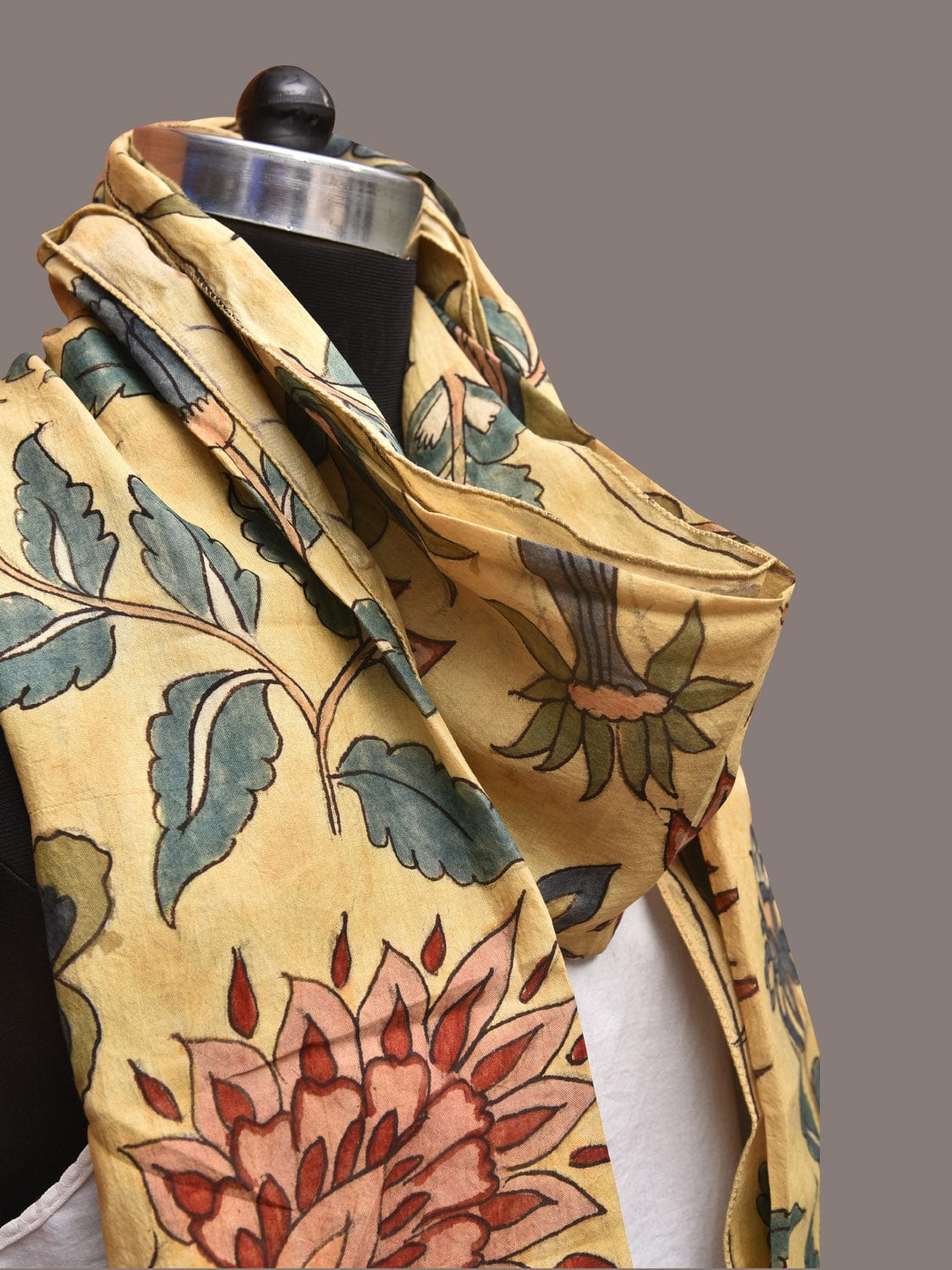 Cream Kalamkari Hand Painted Sico Stole with Floral Design - Global Threads | Swadesiicart