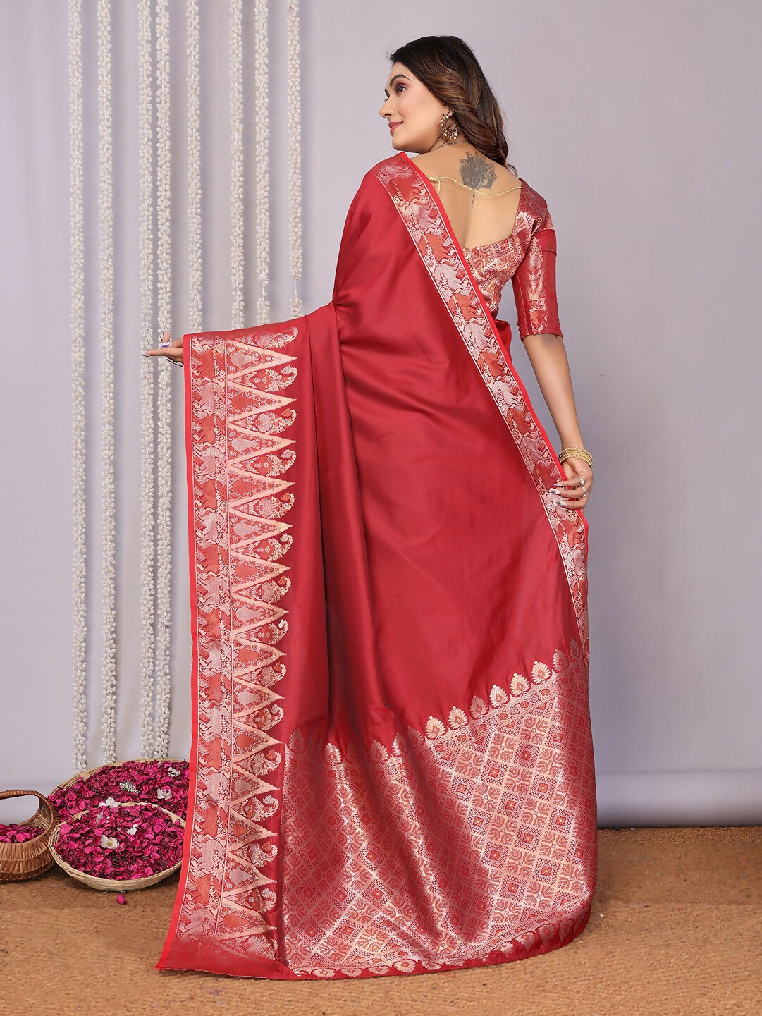 Joban Fashion Banarasi Red Jacquard WovenSoft Silk Saree | Swadesiicart