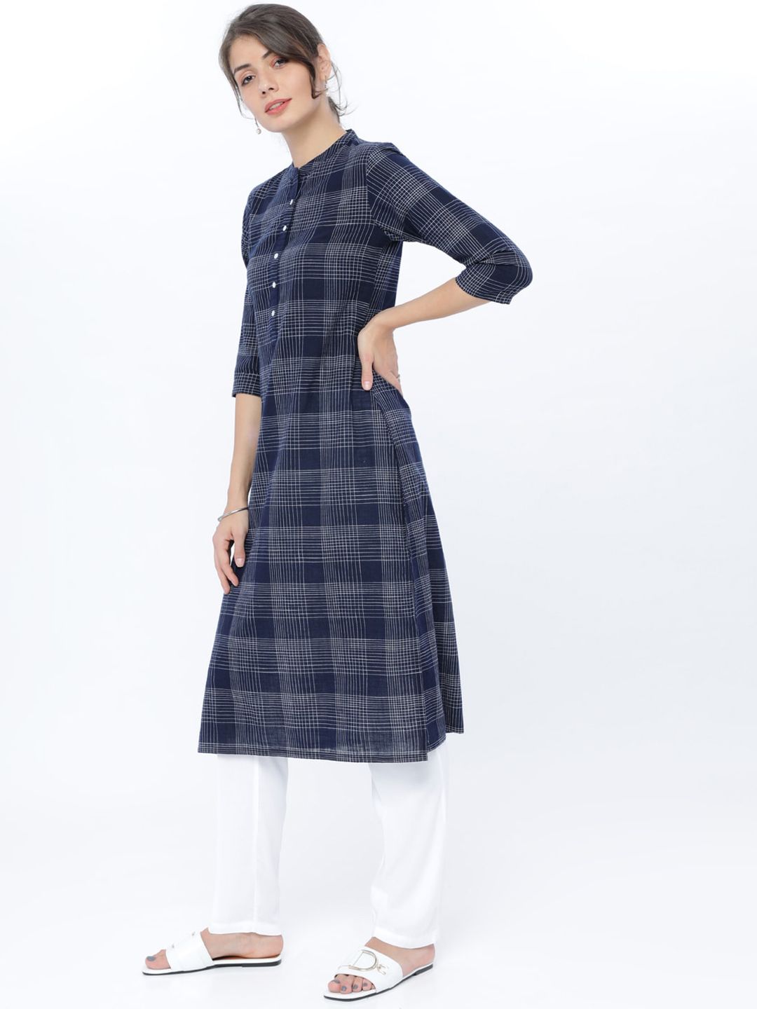 Vishudh Women Navy Blue Checked Kurta - Swadesiicart