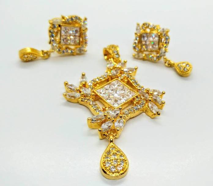 White AD Designer Cute Pendant Set | Swadesiicart