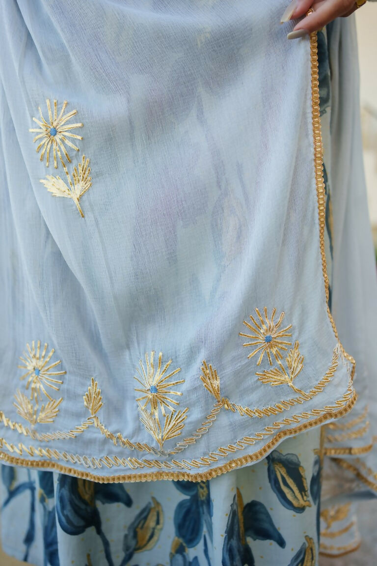 Vaasva Women SkyBlue Muslin Embroidered Kurta,Pant & Dupatta Set | Swadesiicart