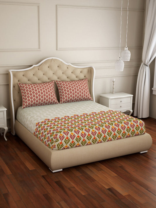 SPACES Atrium Plus Ecom Maroon 210 TC Fitted Cotton Queen Bedsheet With 2 Pillow Covers - Swadesiicart