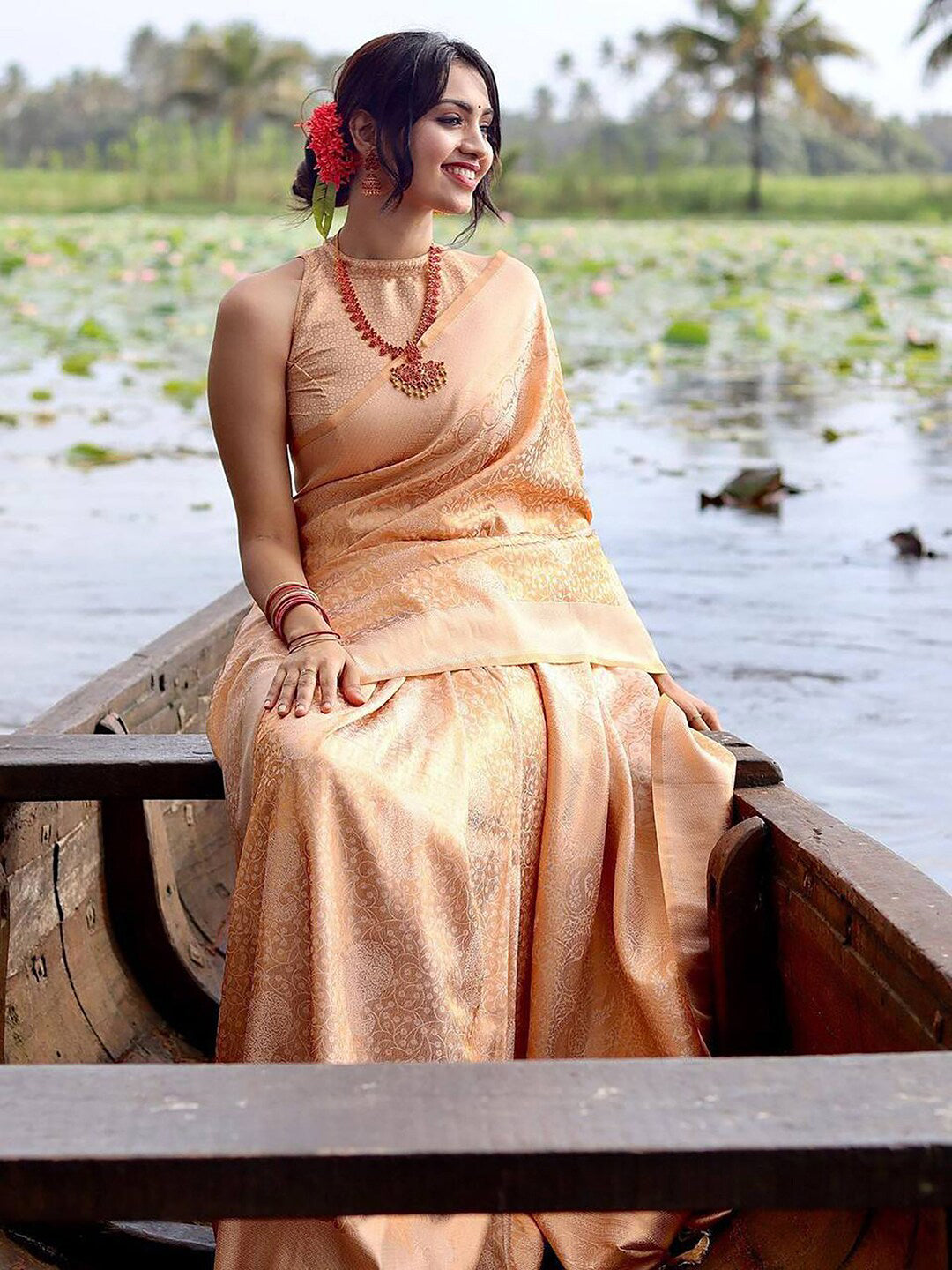 Kalini Ethnic Motifs Woven Design Zari Banarasi Saree | Swadesiicart