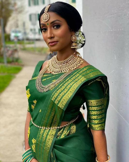 DEIANA'S Beautiful Designer Golden zari Soft Lichi Silk Saree - Green - Swadesiicart
