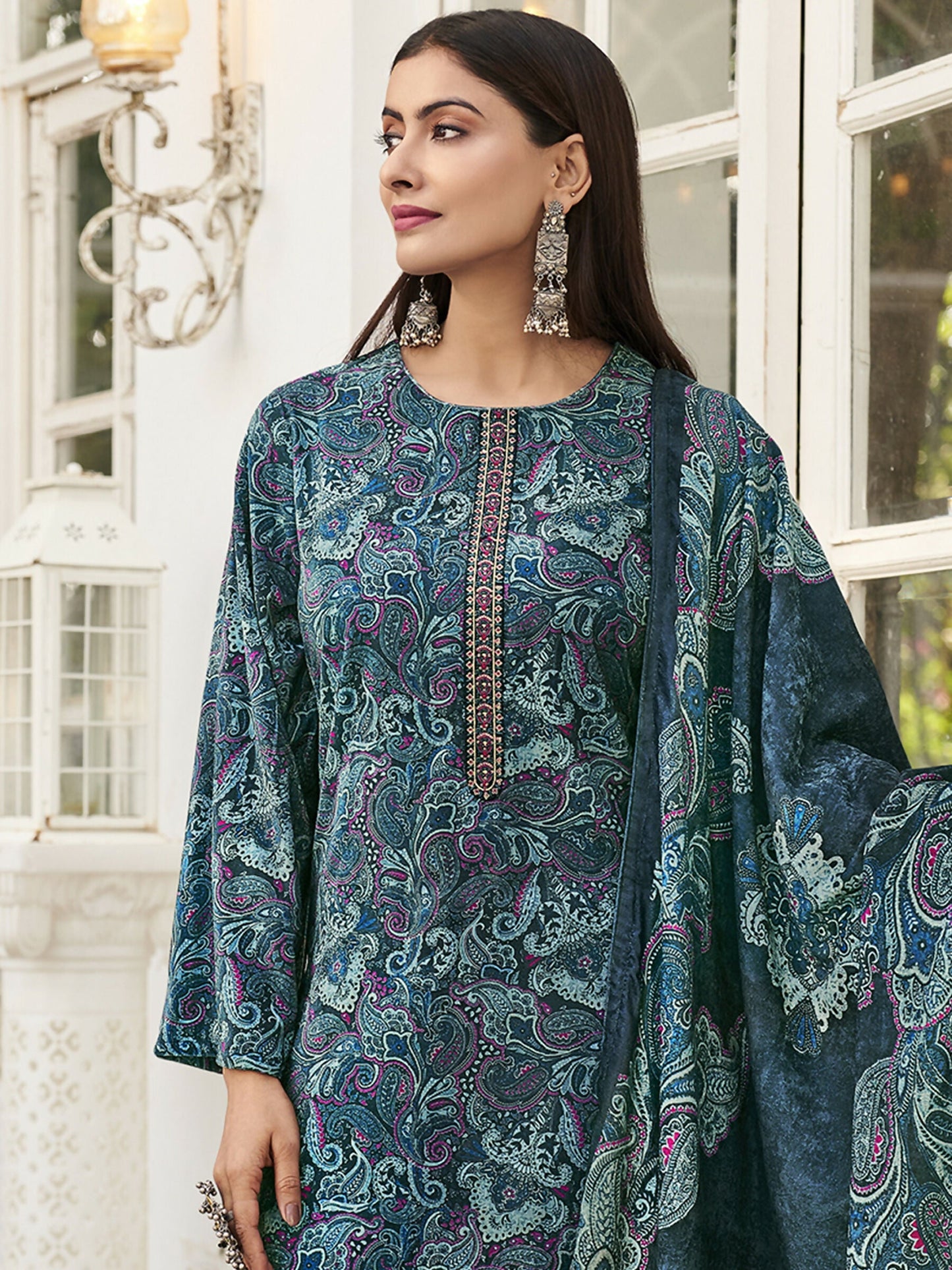 Jyoti Fashion Women's Navy Blue Velvet Digital Print with Resham Thread work Kurta with Trouser & Dupatta | Swadesiicart