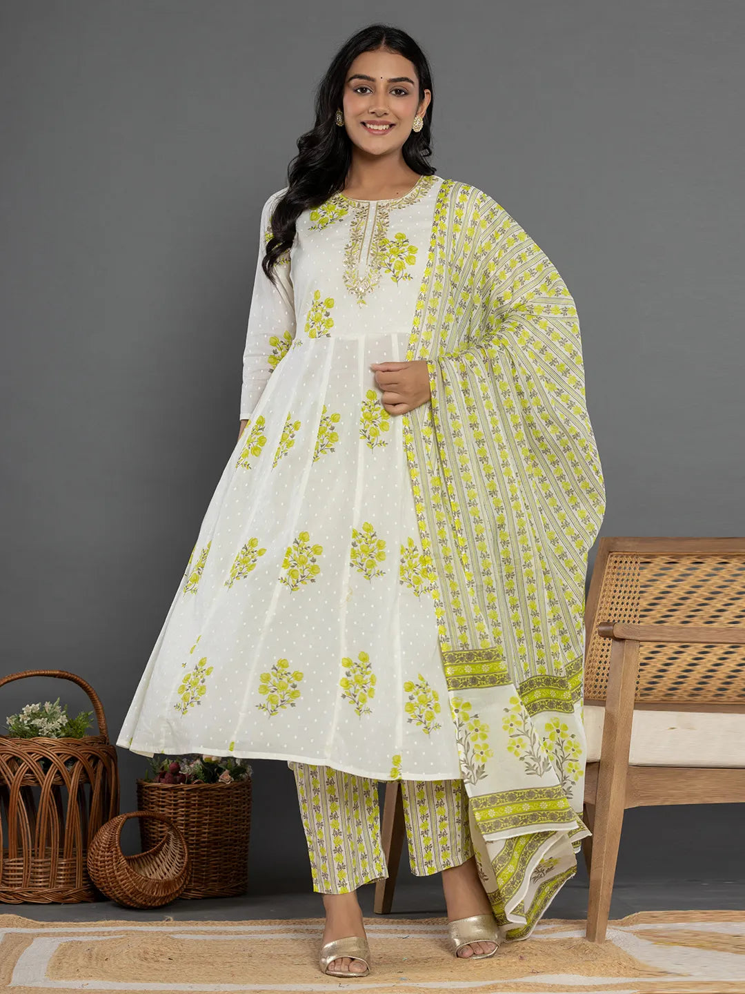 Yufta Green & White Gota_Patti Cotton Anarkali Kurta Dupatta Pant Set - Swadesiicart