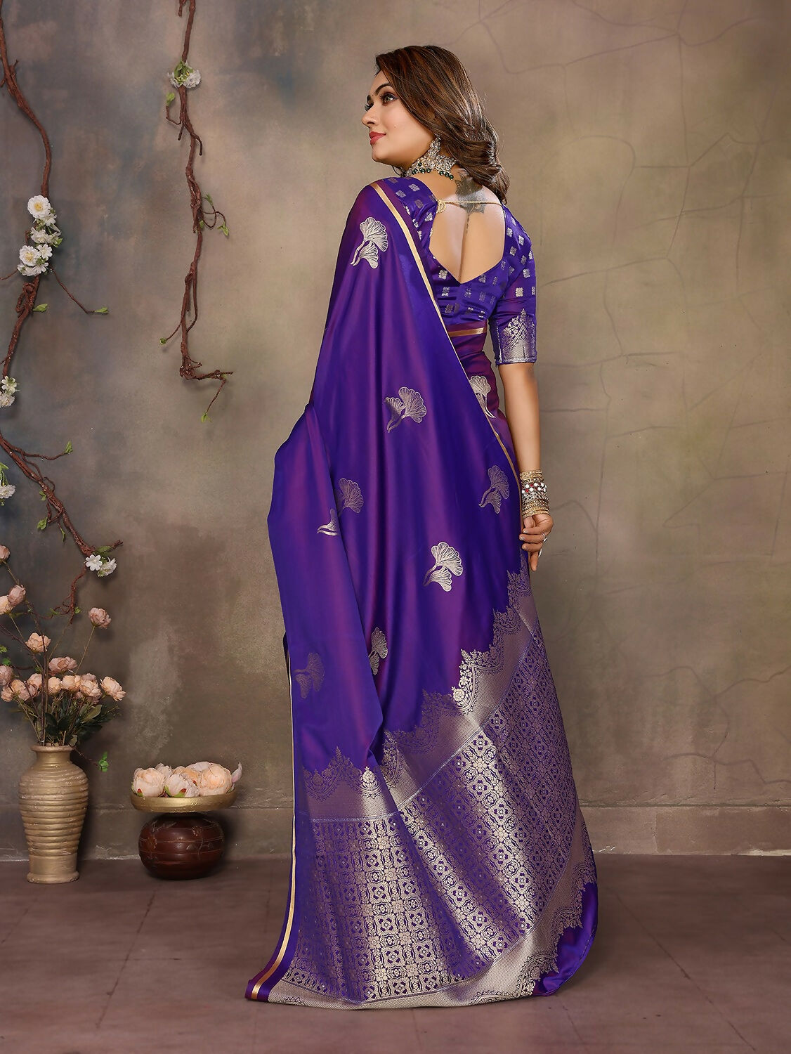 Joban Fashion Purple Floral Motifs Banarasi Silk Sarees | Swadesiicart