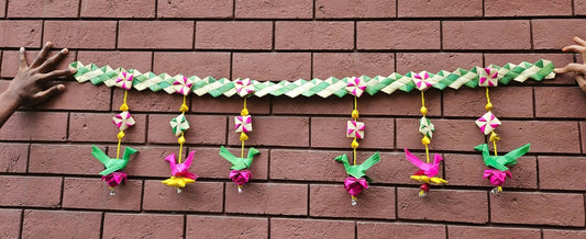 Shuddh Natural Hand Made Palm Leaf Parrot Bandhanwar
