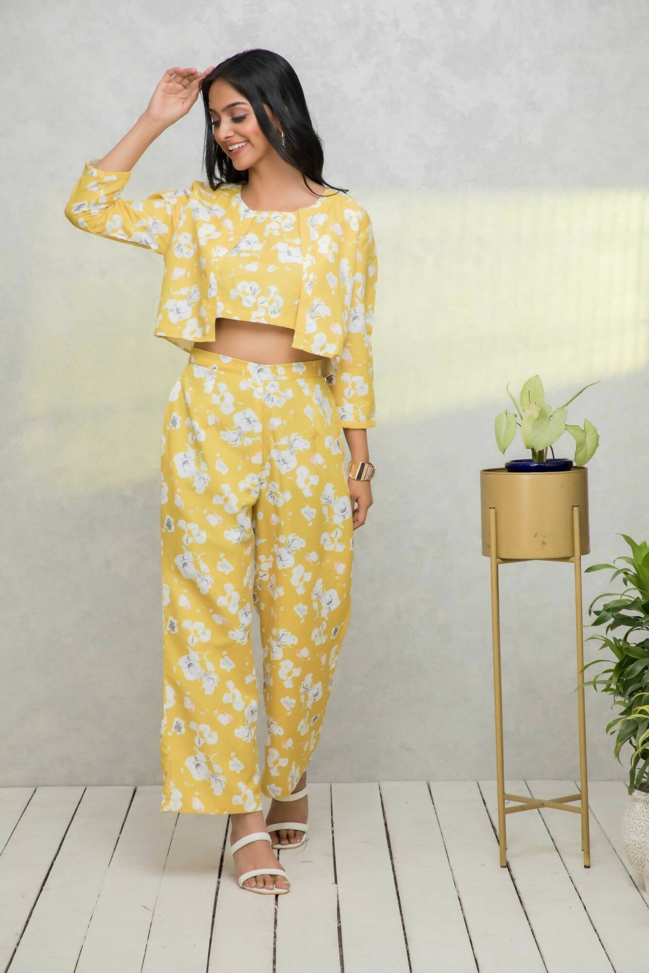 Myshka Women Yellow Printed Pastels Co-Ords - Swadesiicart