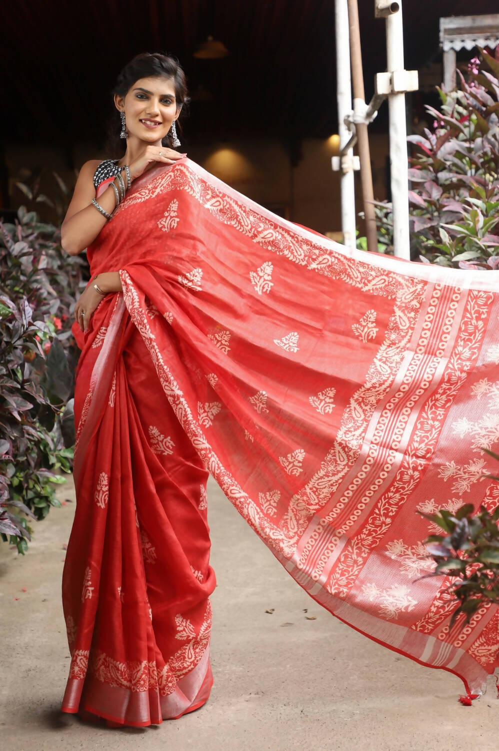 Very Much Indian Organic Linen With Handblock Printing Saree - Red | Swadesiicart