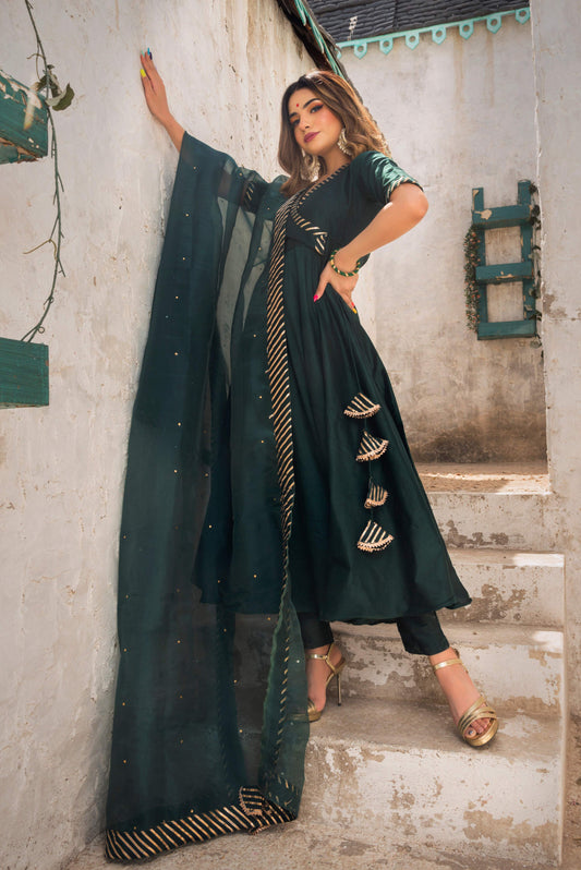 Pomcha Jaipur Poppy Green Pure Cotton Silk Angrakha Set | Swadesiicart