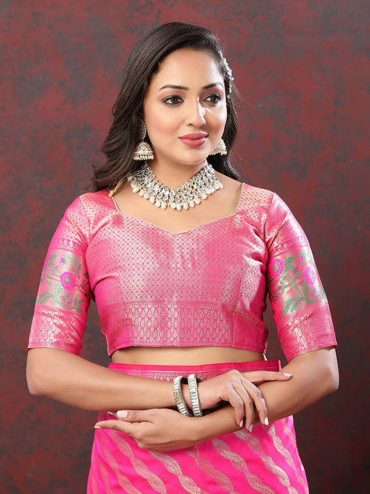 Lorenvalley Fashion Pink Soft Silk Woven Design with Zari Weaving Leheriya Design Saree - Swadesiicart