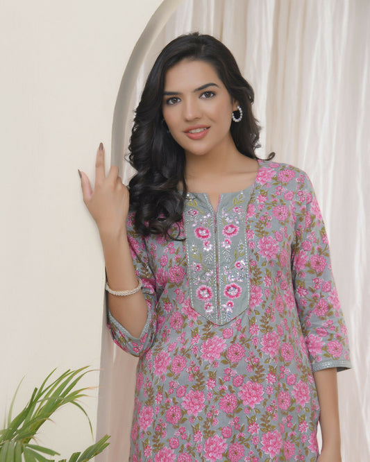 Vaasva Women Grey Cotton Printed Straight Kurti With Pant | Swadesiicart