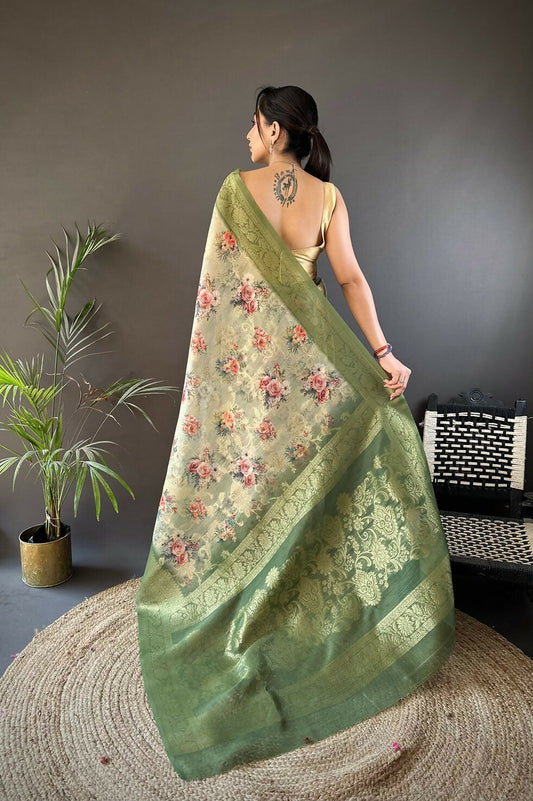Joban Fashion Green Floral Motifs Banarasi Silk Sarees | Swadesiicart