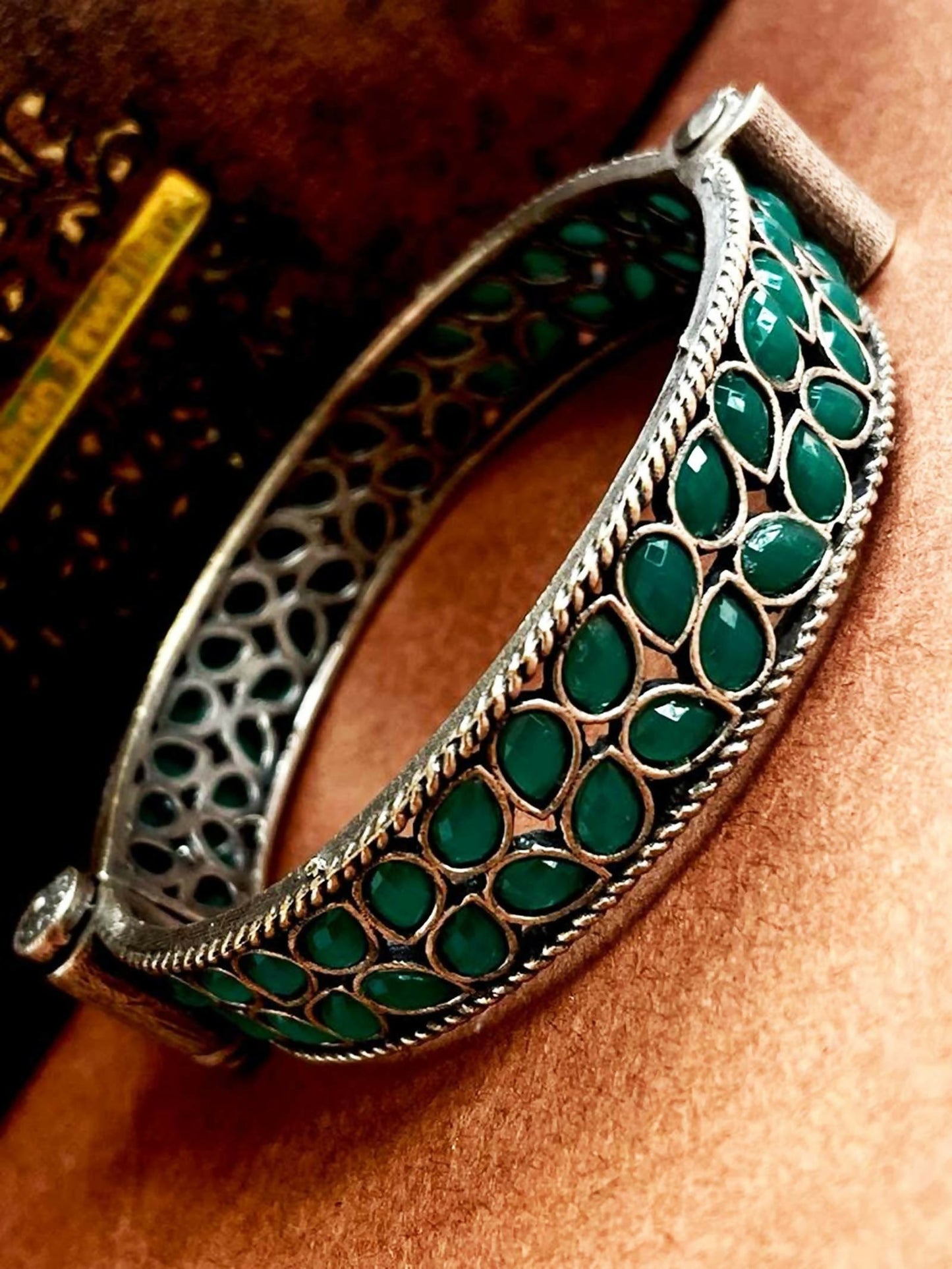Joban Fashion Green Brass Oxidized Ethnic Openable Kada | Swadesiicart