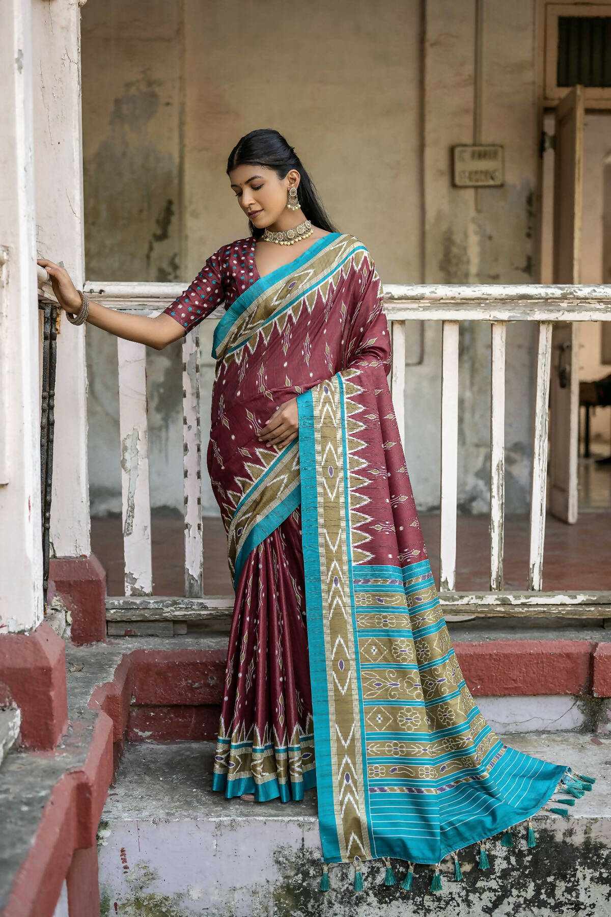 Vishnu Weaves Women's Maroon Cotton Silk Printed Saree with Blouse - Swadesiicart