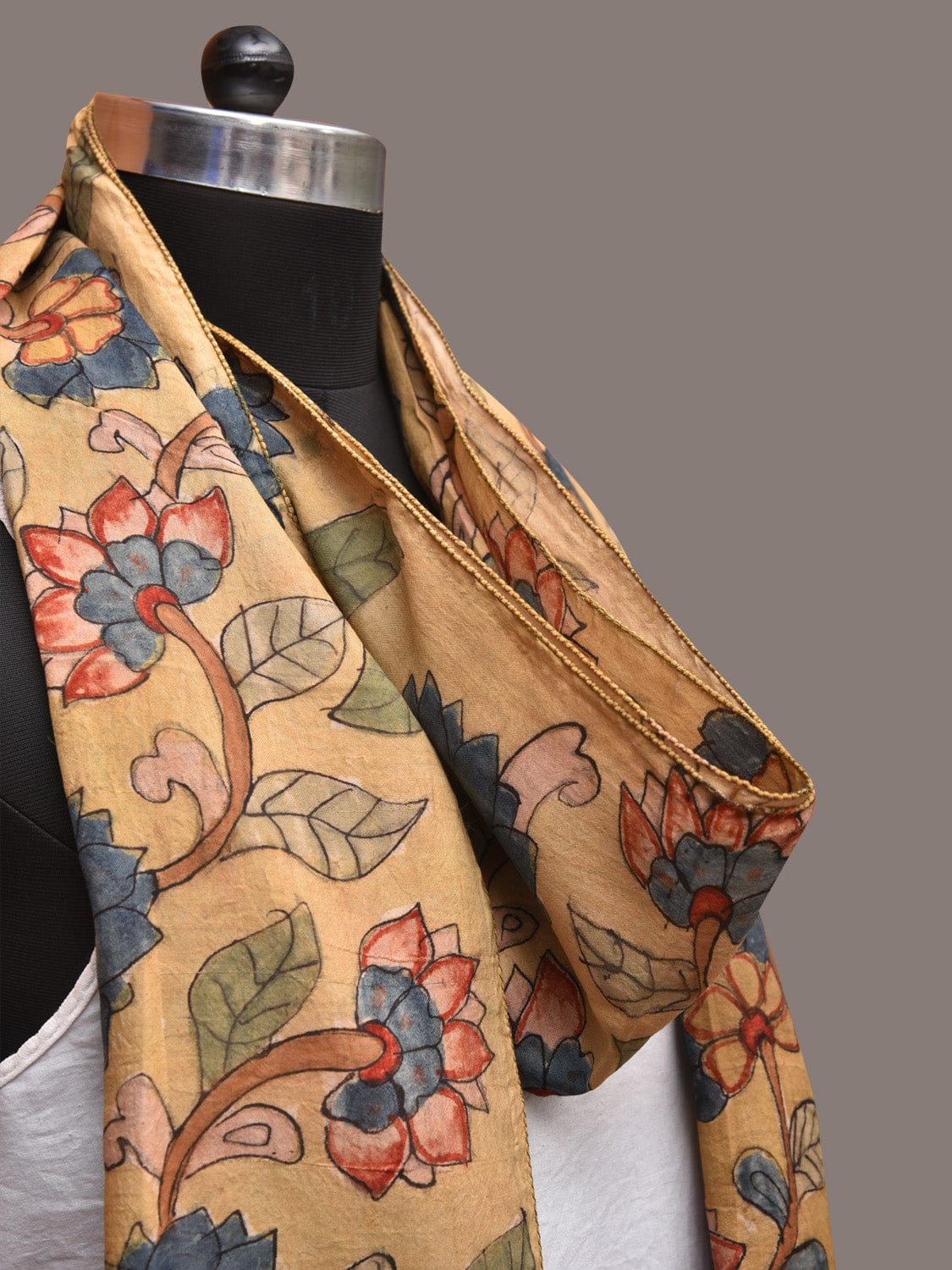 Light Yellow Kalamkari Hand Painted Sico Stole with Lotus Flowers Design - Global Threads | Swadesiicart