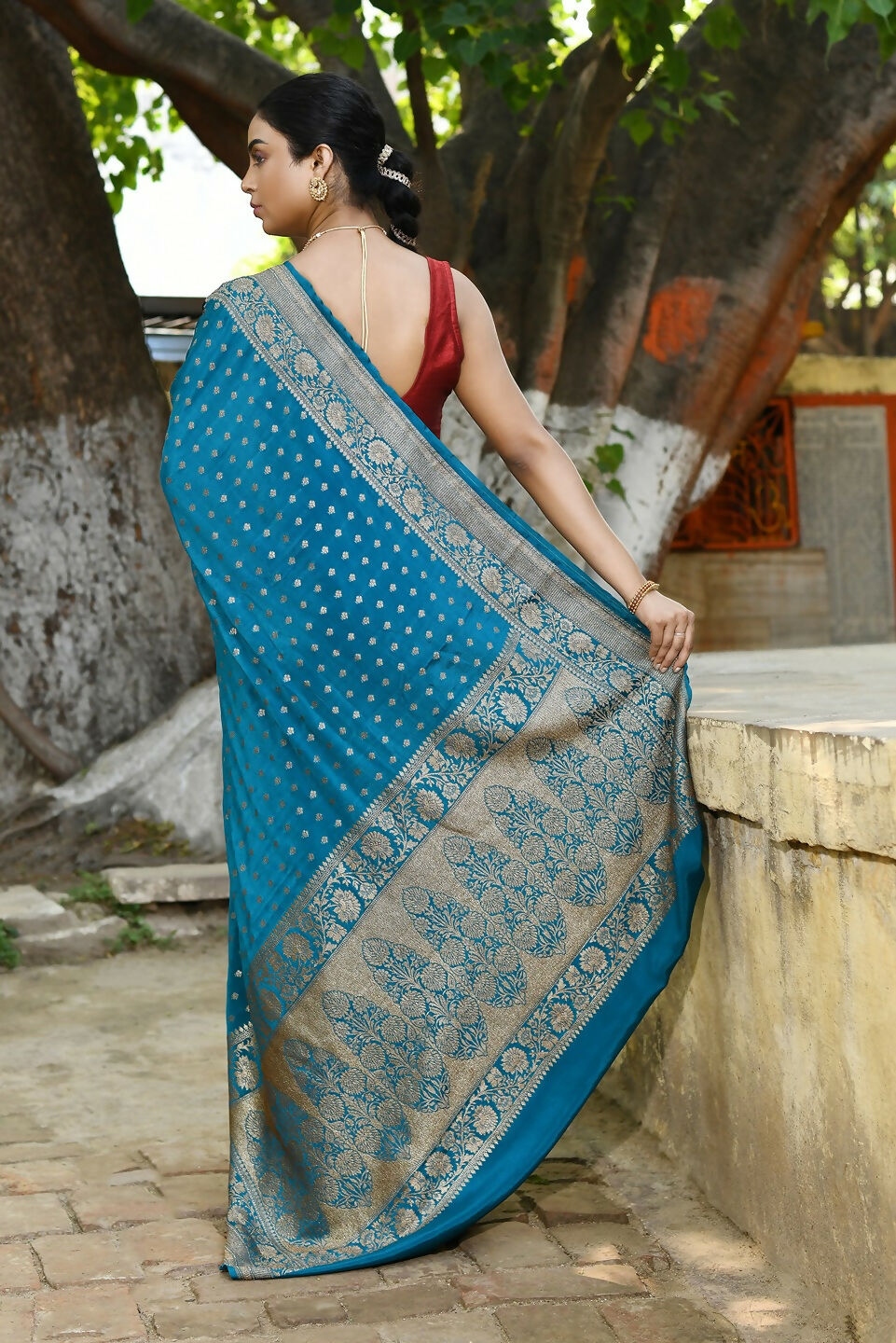 Joban Fashion Peacock Crepe Chiffon Pure Handloom Banarasi Silk Saree | Swadesiicart