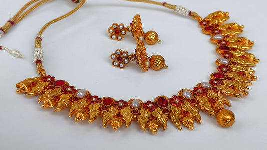 Kemp Peacock Pink & White Necklace Set - Mokshi Collections