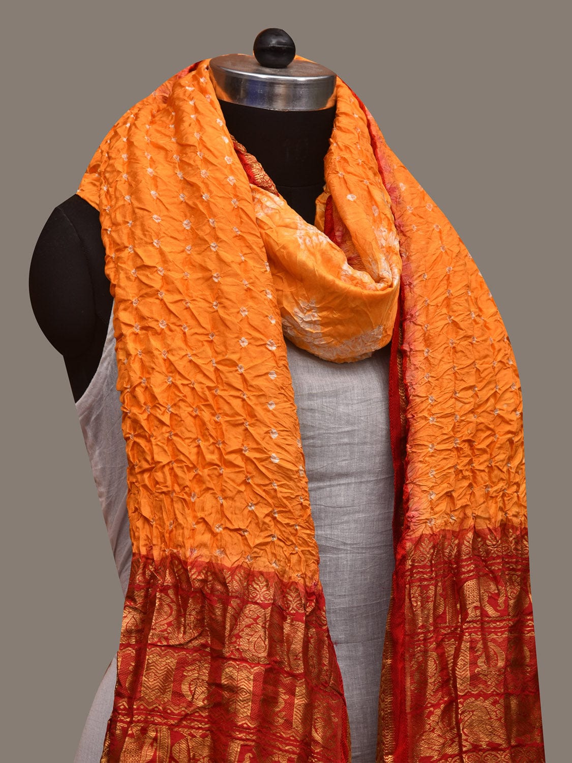 Orange and Red Bandhani Kanchipuram Silk Handloom Dupatta with Border and Chakra Design - Global Threads | Swadesiicart