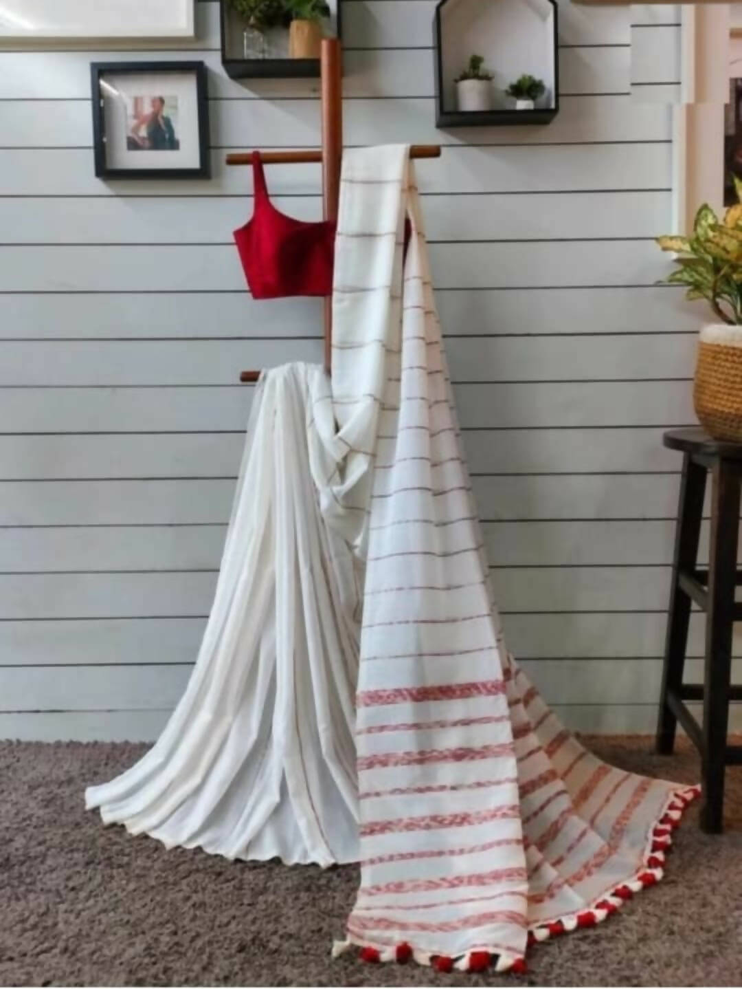 Exclusive Collection Khadi Cotton Handloom Khesh Saree With Blouse Piece - White - Swadesiicart