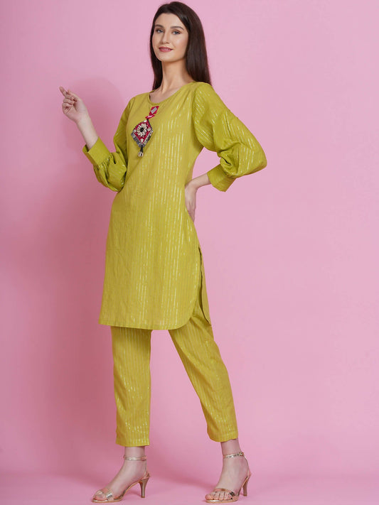 Women Republic Green Lurex Cotton Hand Embroidered Kurta With Pants | Swadesiicart