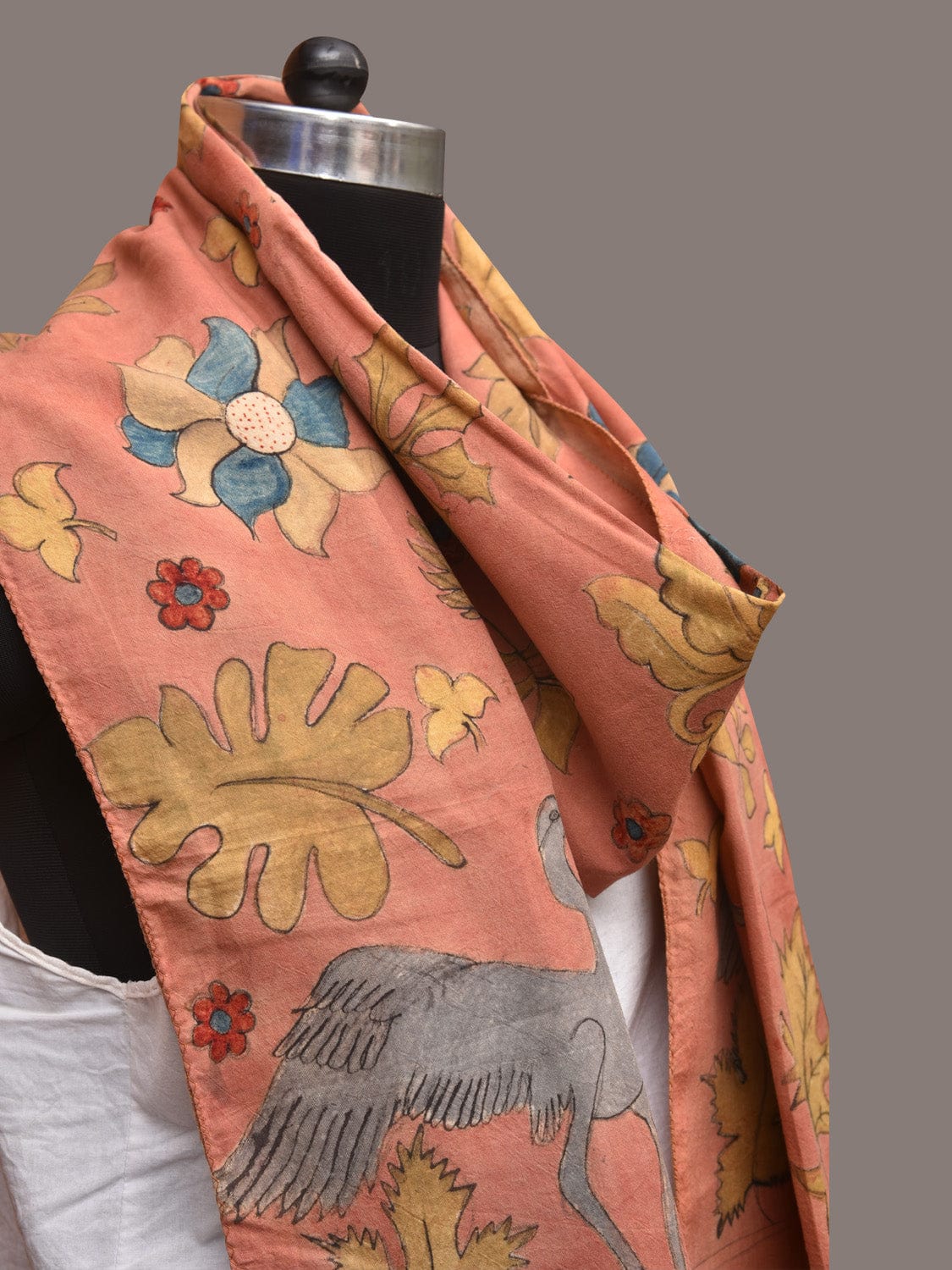 Peach Kalamkari Hand Painted Sico Stole with Floral and Birds Design - Global Threads | Swadesiicart