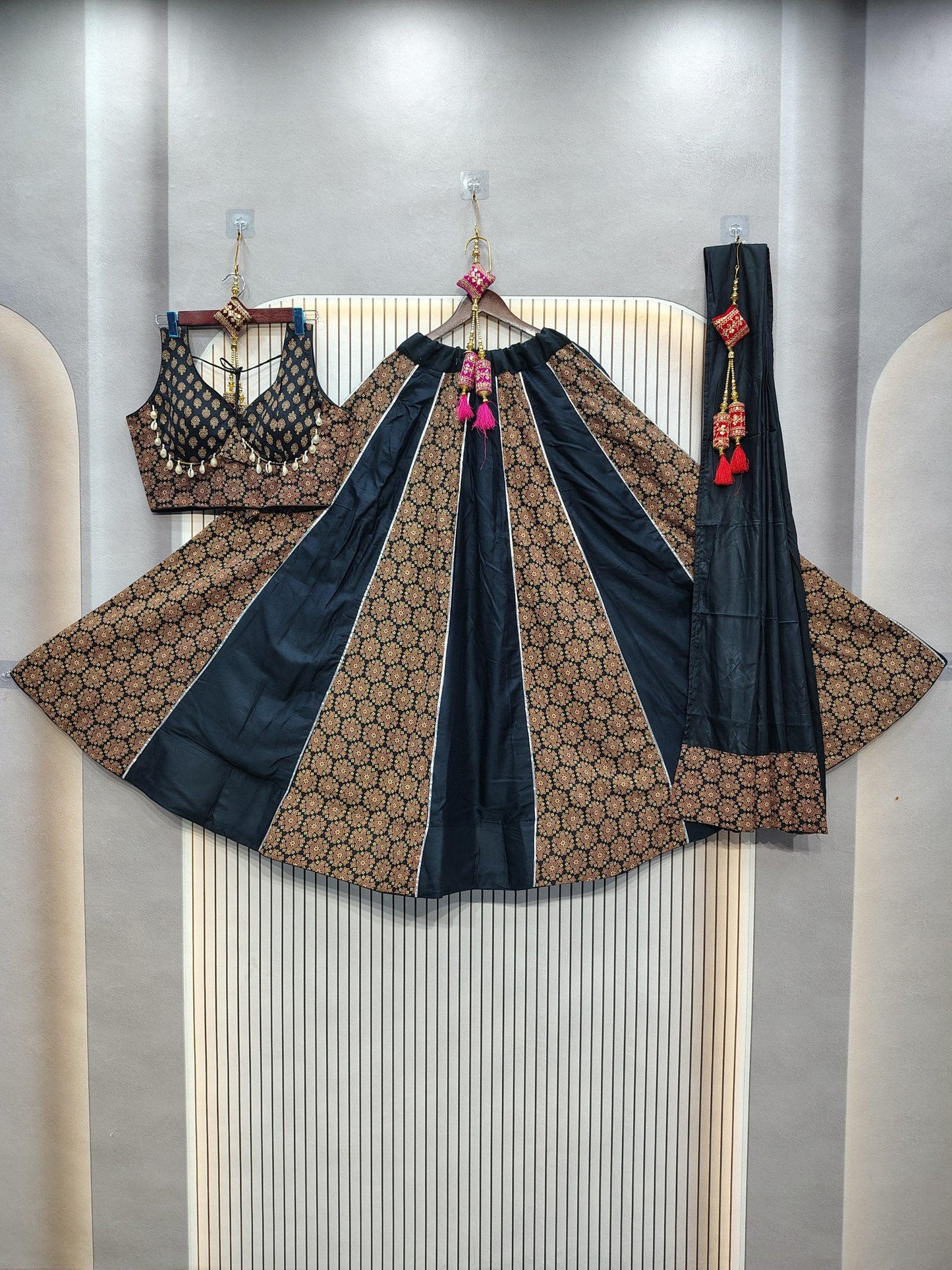DEIANA'S Ajarak Print With Kali Pattern Lehenga Choli - Black - Swadesiicart