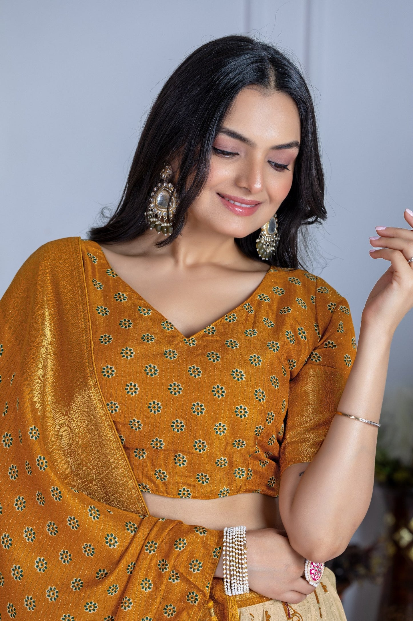 DEIANA'S Jacquard With Jari Print Weaving Lehenga Choli - Off White - Swadesiicart