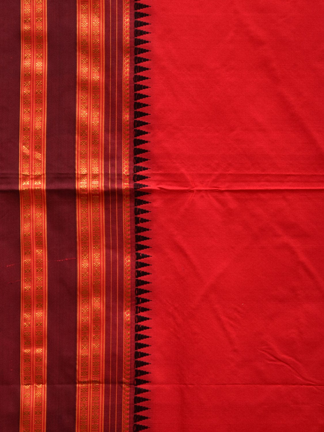 Red and Brown Narayanpet Silk Plain Saree with Traditional Border Design No Blouse - Global Threads | Swadesiicart