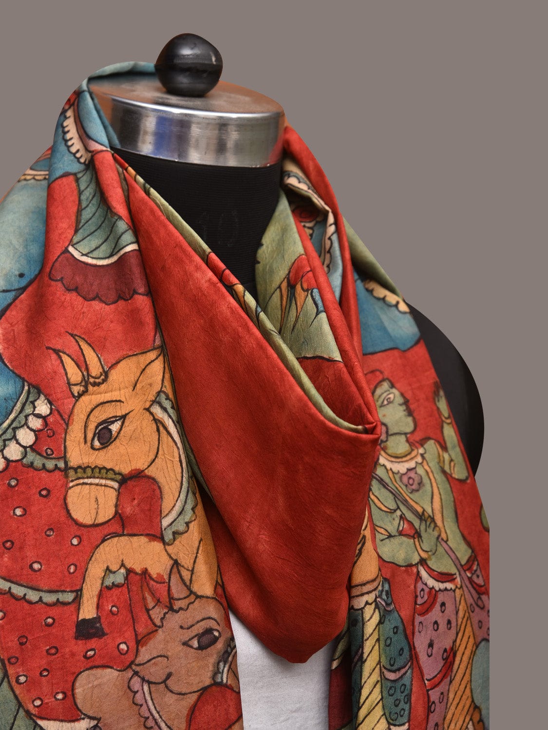 Red Kalamkari Hand Painted Kanchipuram Silk Handloom Dupatta with Krishna Design - Global Threads | Swadesiicart