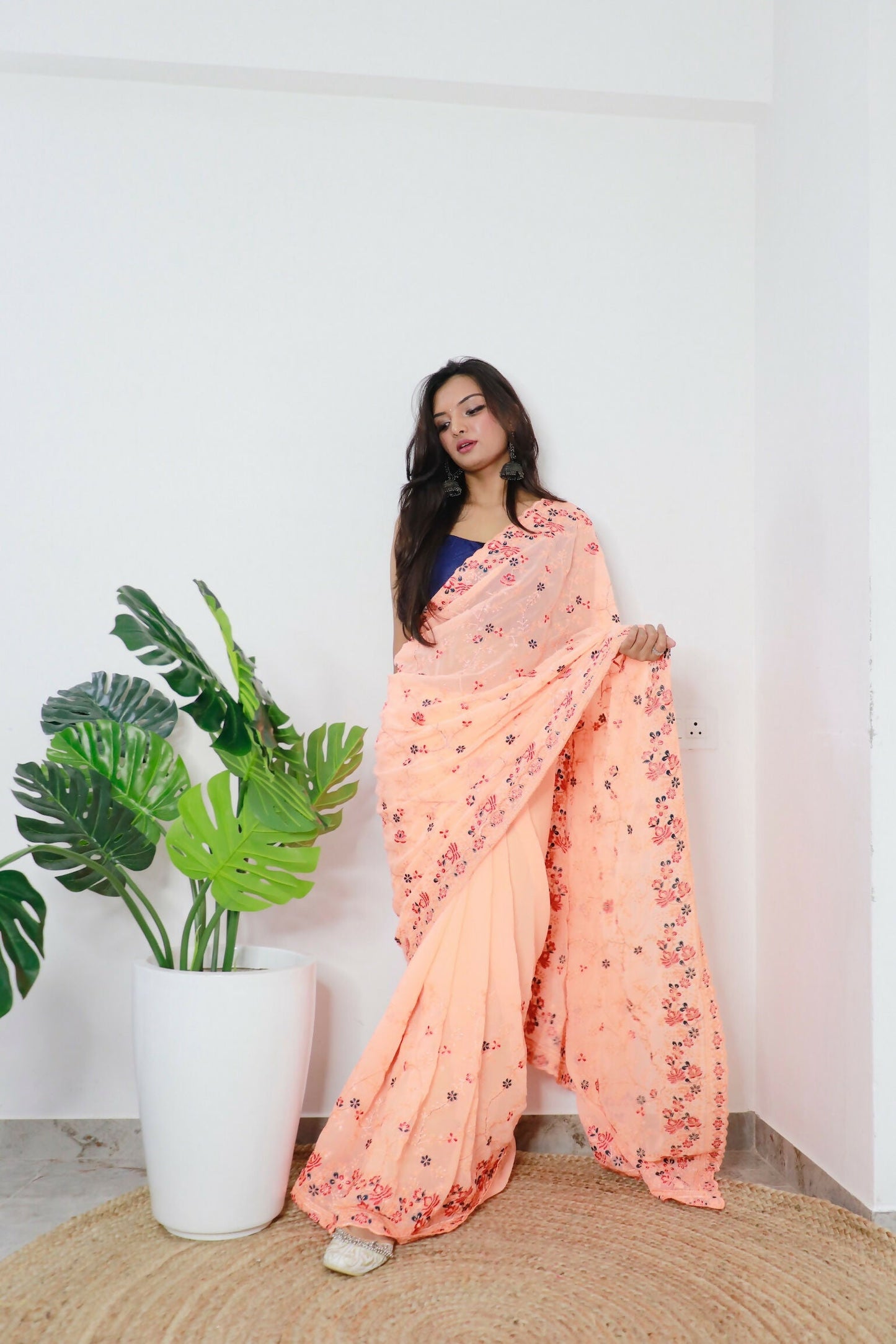 Vamsee Era Peach Georgette Saree - Swadesiicart