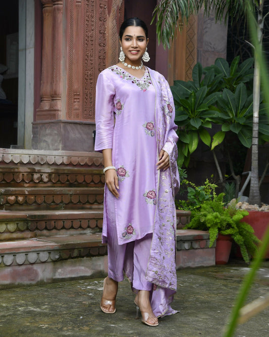 Vaasva Women's Tissue Silk Emboidered Suit Set With Solid Pant & Solid Embroidered Dupatta | Swadesiicart