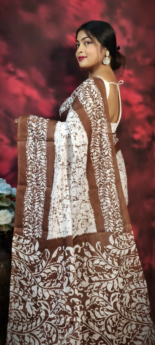 Exclusive Collection Beautiful Batique Print Brown Pure Cotton Hand Print Handloom Saree With Running Blouse Piece - Swadesiicart