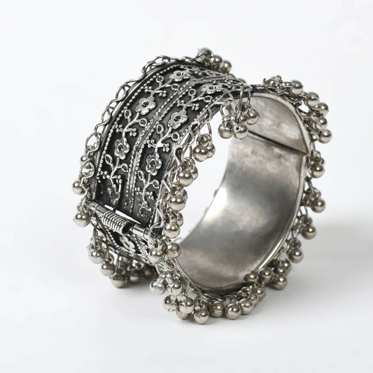 Mominos Fashion Joharkamal Oxidised Silver-Plated Ghungroo Handcraft Bracelet - Design 021 | Swadesiicart