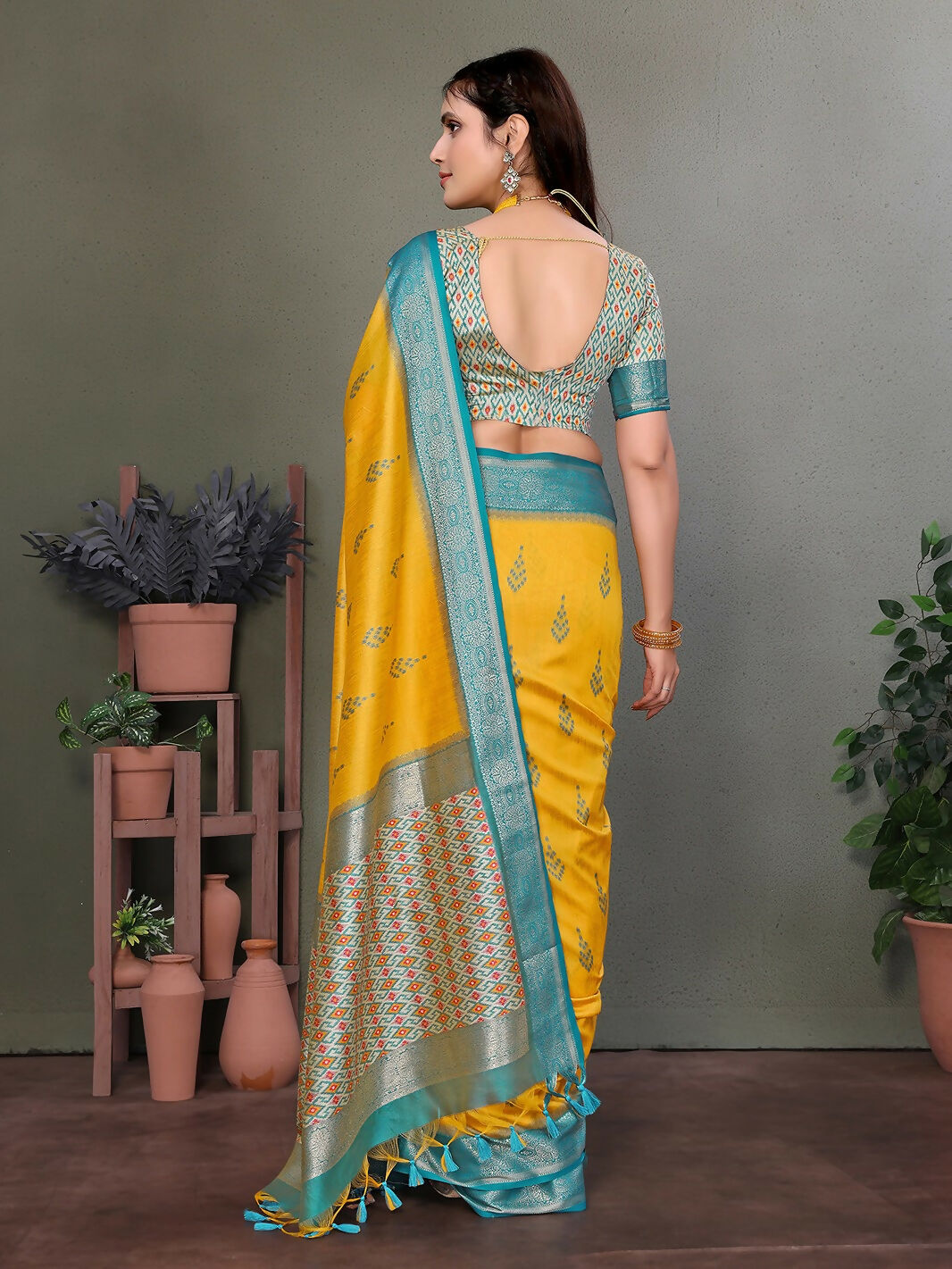 Joban Fashion Yellow Woven Design Banarasi Silk Sarees | Swadesiicart
