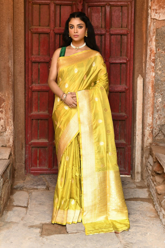 Joban Fashion Yellow Pure Katan Pure Handloom Banarasi Silk Saree | Swadesiicart