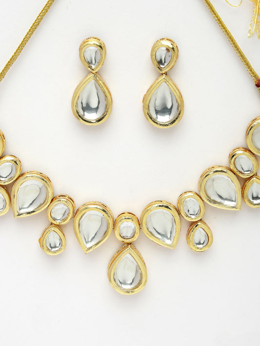 NVR Women's Gold Kundan-Studded Handcrafted Jewellery Set - Swadesiicart