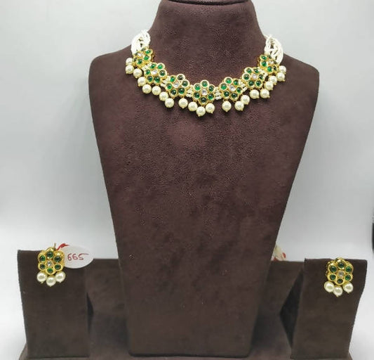 Khavi Arts Enamel Studded Pearl Choker-Green | Swadesiicart