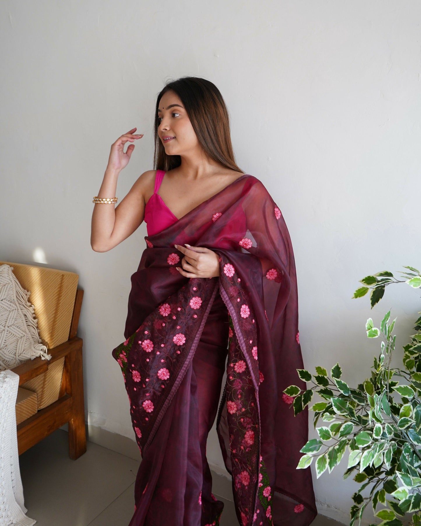 Vamsee Sarifaa Maroon Organza Saree - Swadesiicart