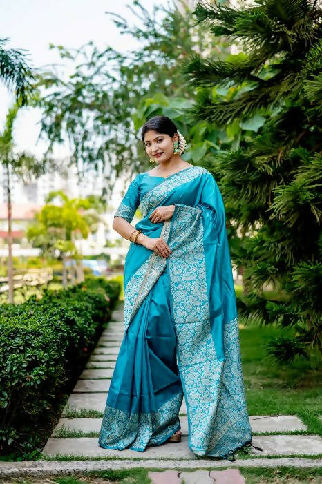 Vishnu Weaves Women's Firozi Handloom Raw Silk Woven Border Saree with Unstitched Blouse - Swadesiicart