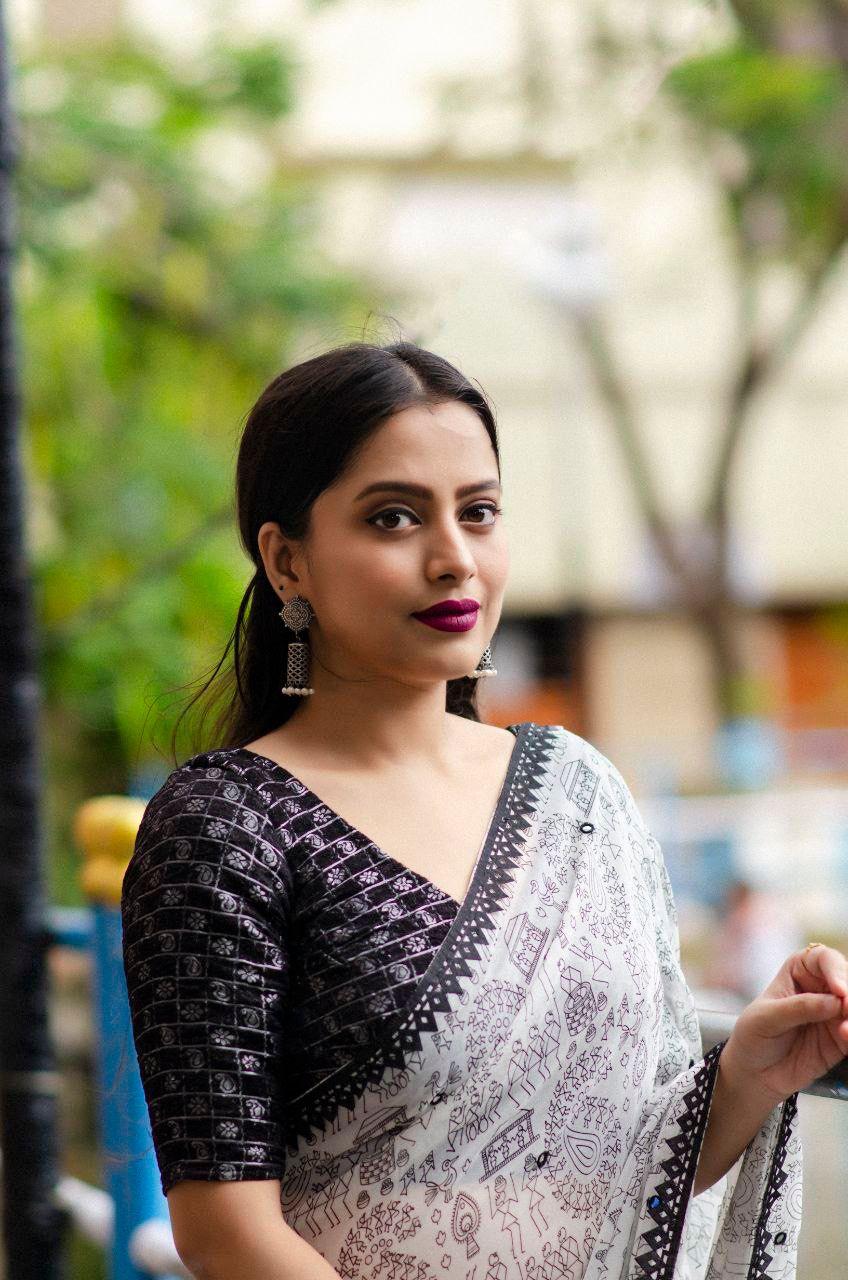 Black Pure Georgette Warli Saree with Unstitched Blouse - Hiral Fashion | Swadesiicart