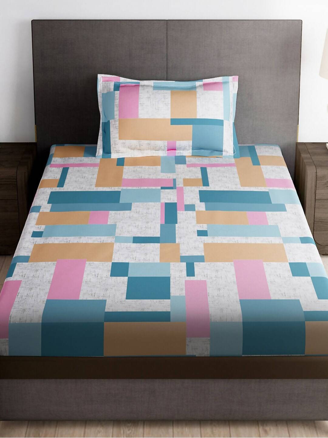 Story@home Arena Grey & White Printed 180 TC Bedsheet & Pillow Covers - Swadesiicart