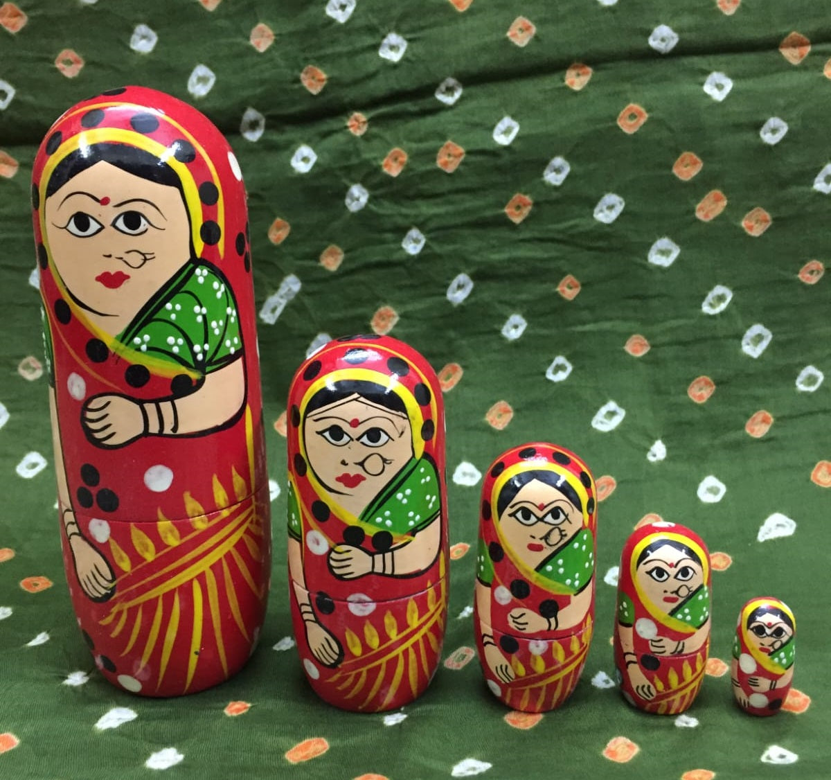 Elite Trading Wooden Indian Nesting Doll Set for Girls (5 Dolls) - Swadesiicart