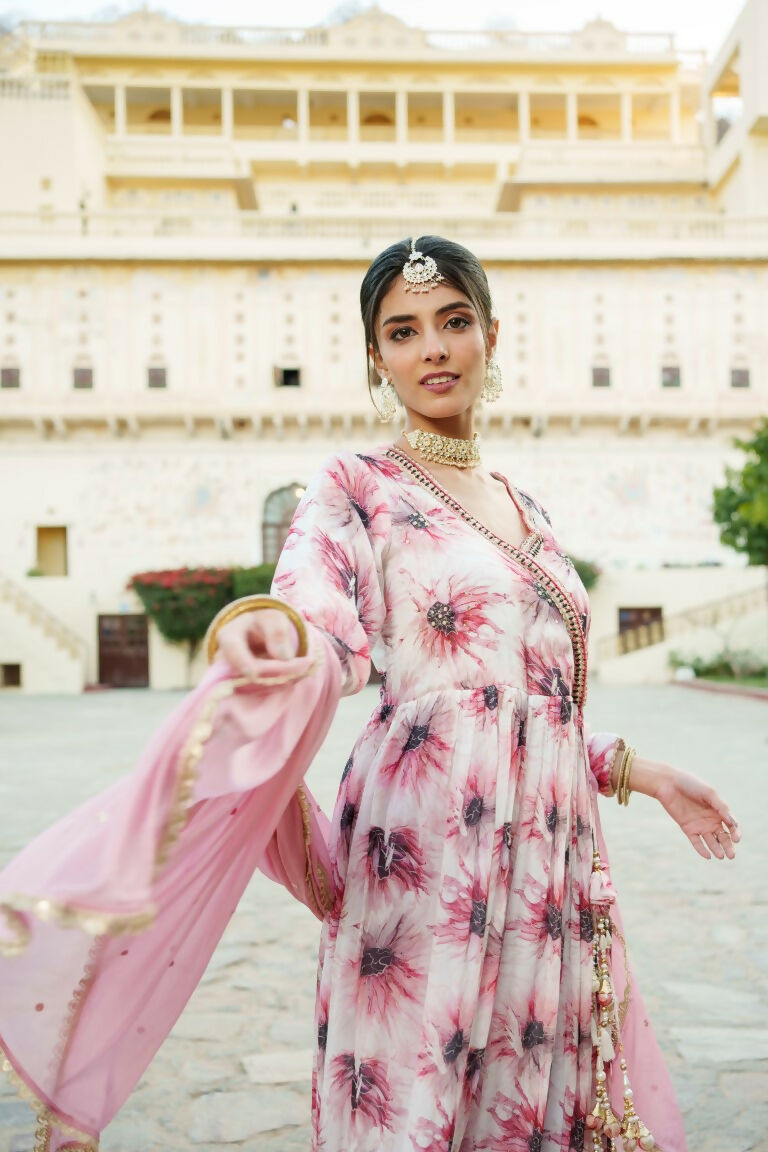 Vaasva White Chinon Floral Embroidered Angrakha Anarkali, Pant & Dupatta set | Swadesiicart