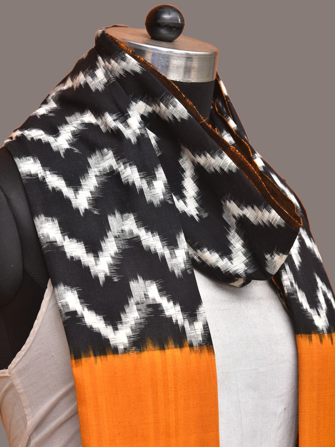 Yellow and Black Pochampally Ikat Cotton Handloom Dupatta with Zig-Zag Design - Global Threads | Swadesiicart