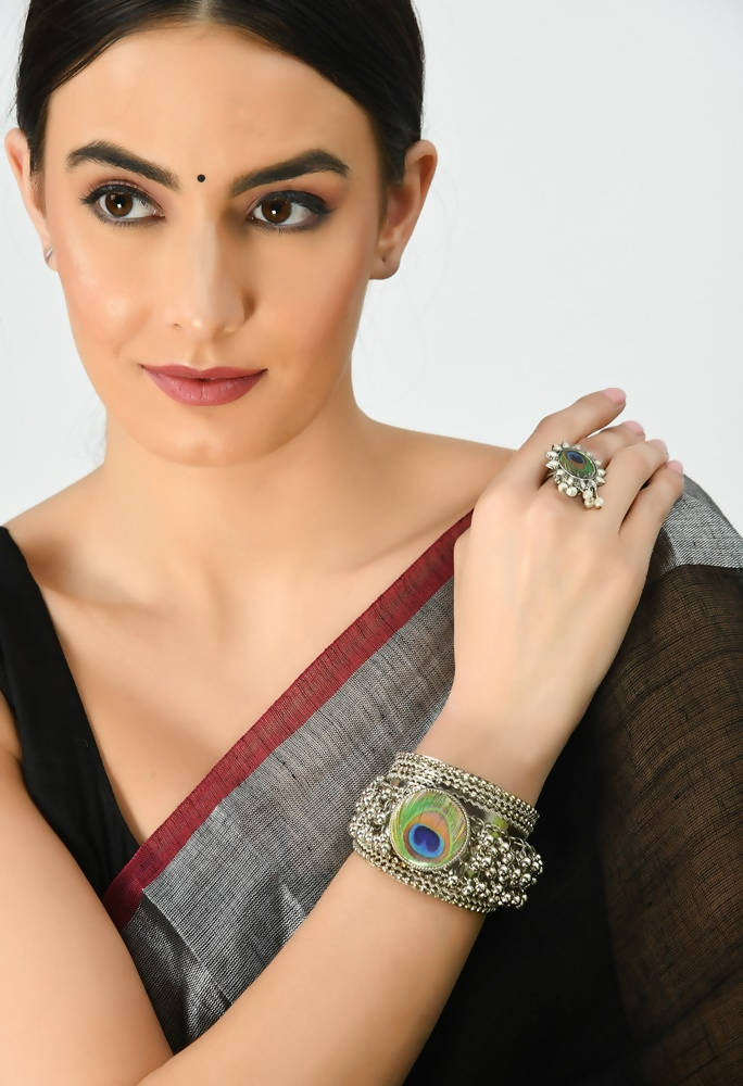 Mominos Fashion Kamal Johar Ghungroo Handcraft Cuff Bracelet: Traditional Style with a Modern Edge